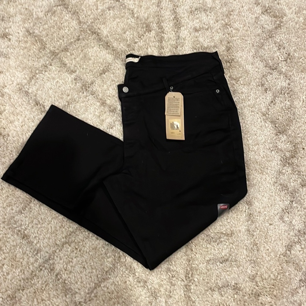 NWT LEVIS CLASSIC STRAIGHT JEANS